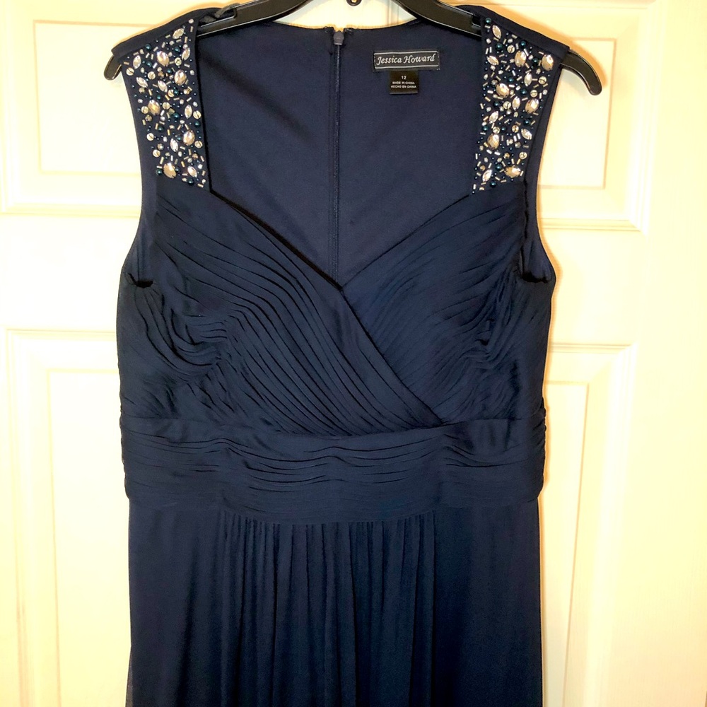 Jessica Howard gown